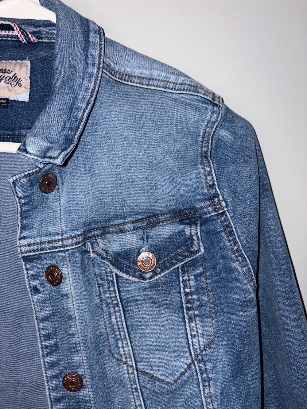 Royalty For Me Light Blue Denim Jean Jacket Medium - Picture 3 of 4